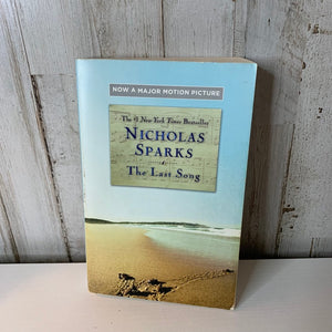 The Last Song Nicholas Sparks Paperback Movie Tie In Edition