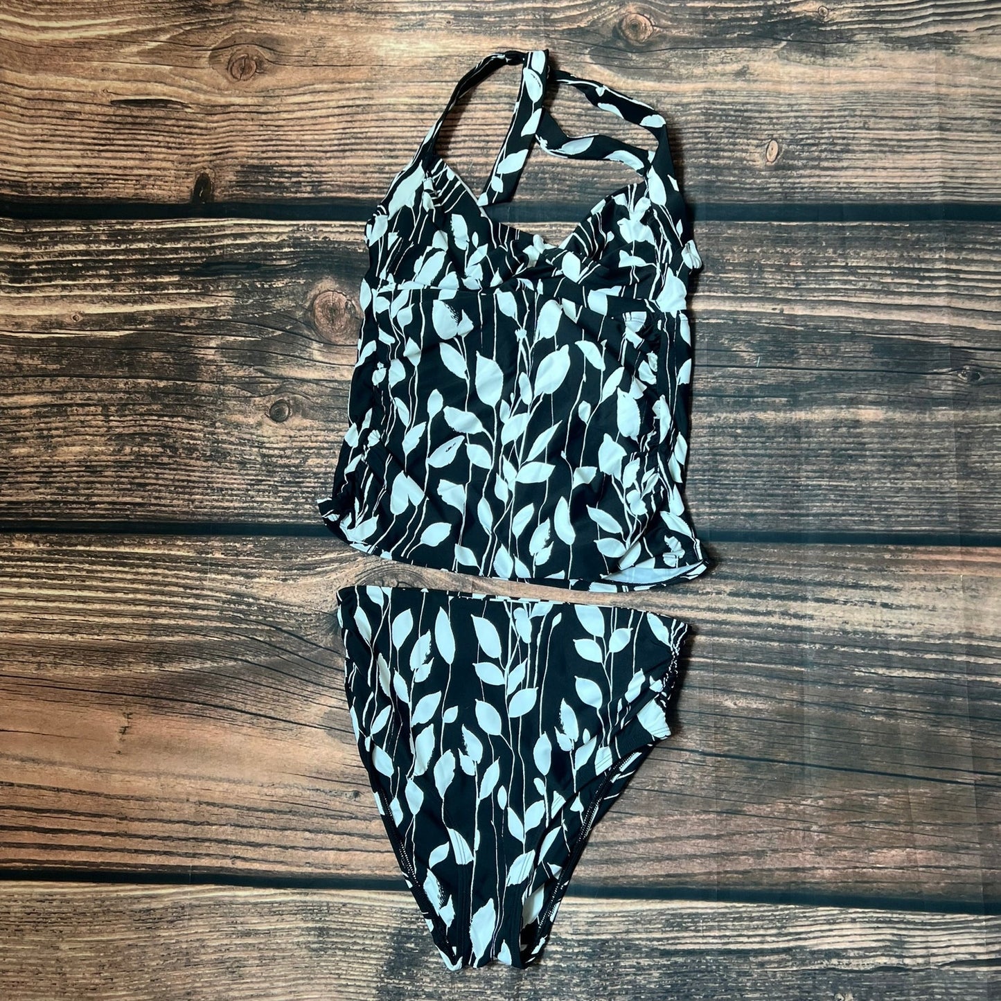 Anne Cole Women's Medium/36B/C Halter Tankini  Black Leaf Print 2-Piece Swimsuit