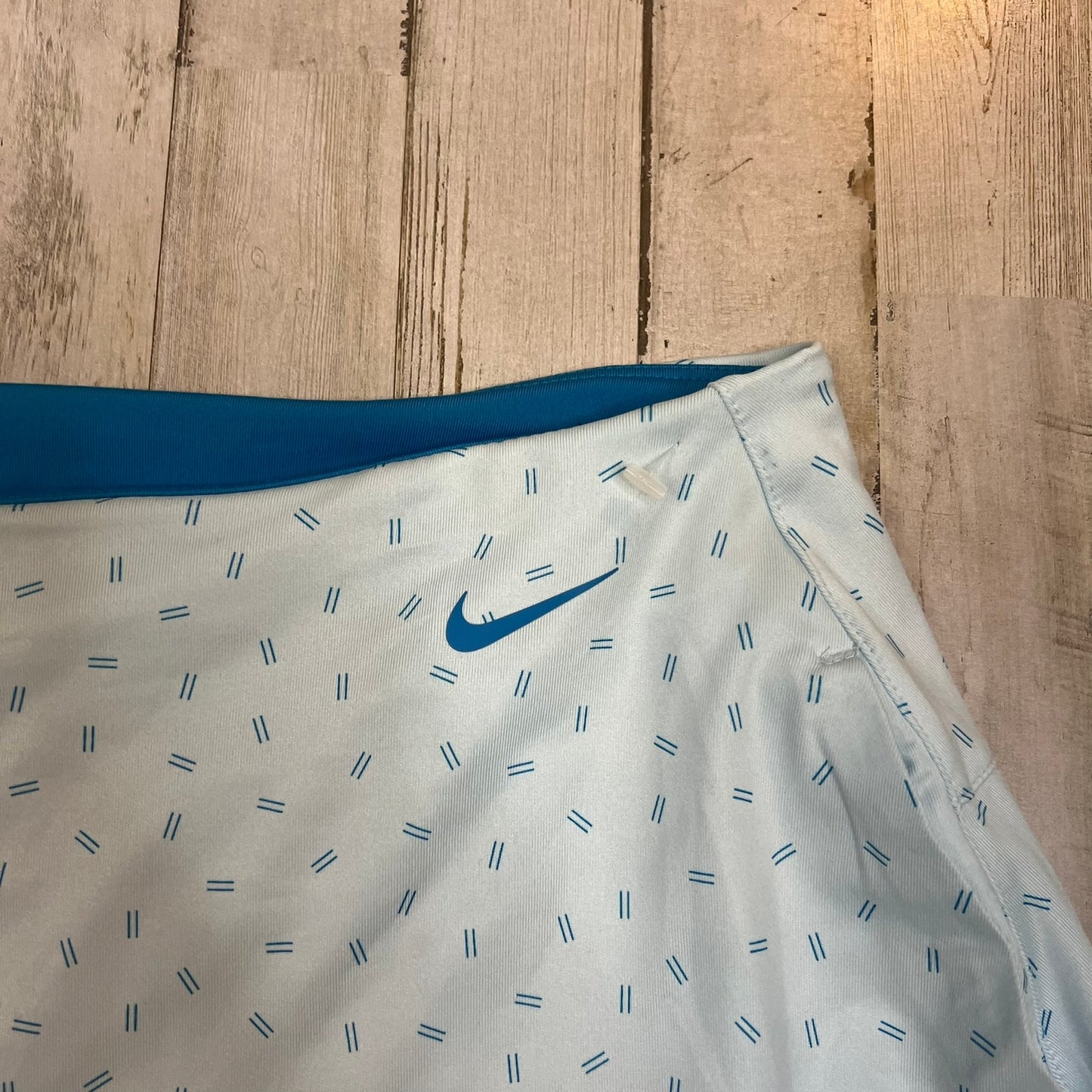 Nike Women's Size XL Light Blue Moisture-Wicking Dri-FIT UV Victory Golf Skort