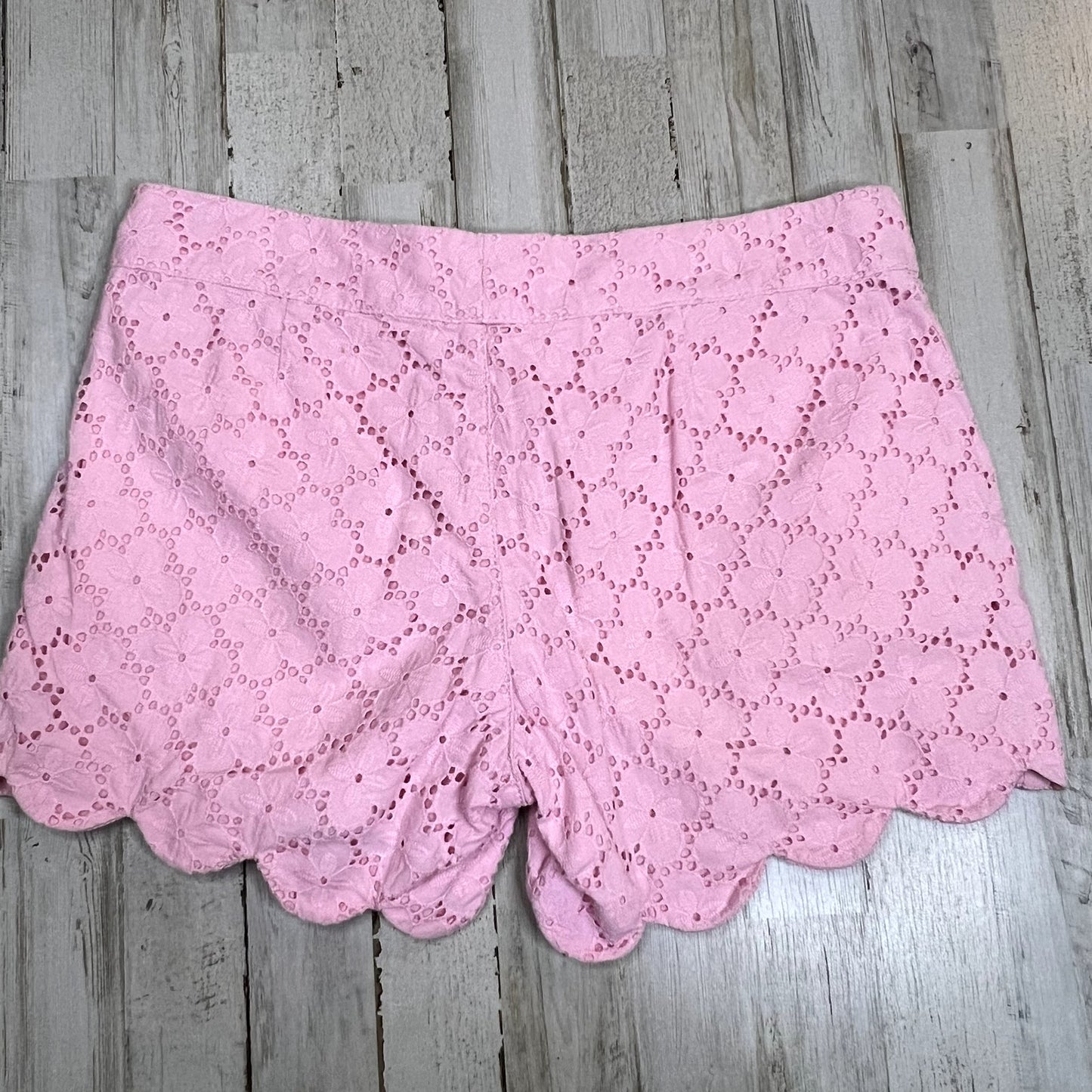 Lilly Pulitzer Buttercup Lace Eyelet Scalloped Shorts Pink Size 2 Casual Summer