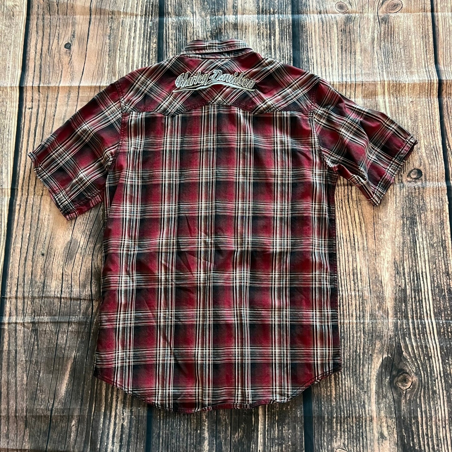 Harley-Davidson Men's Red Plaid Button-Up Shirt Medium Short Sleeve Casual