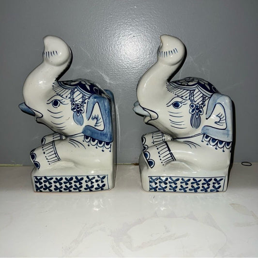 Pair of Vintage Blue White Ceramic Asian Elephant Bookends Nora Fenton Thai