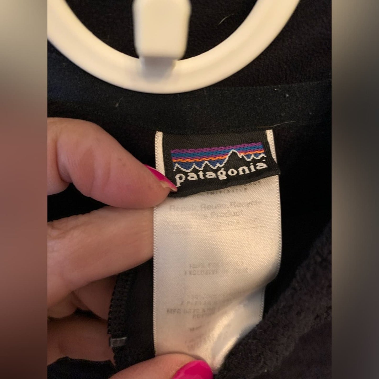 Patagonia Women's Black Long Sleeve 1/4 Zip Size Medium