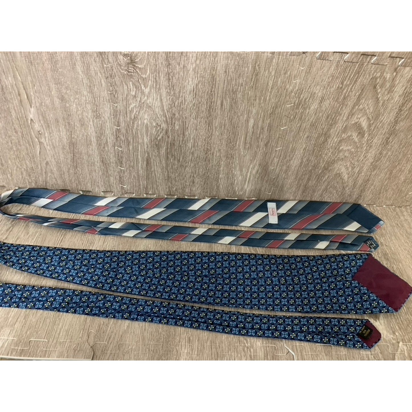 Set of 4 Silk Men's Ties Set Geometric Patterns Multicolor