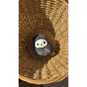 Squishmallows Otto Grim Reaper Halloween Keychain Mini Black