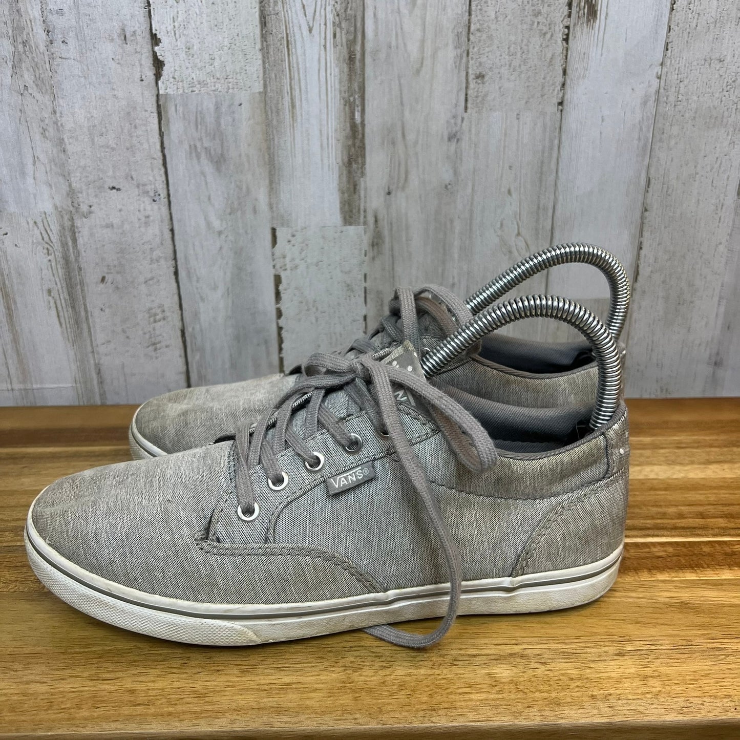 Vans Women's Size 7 Winston Low Top Lace-Up Heathered Gray Canvas Sneakers