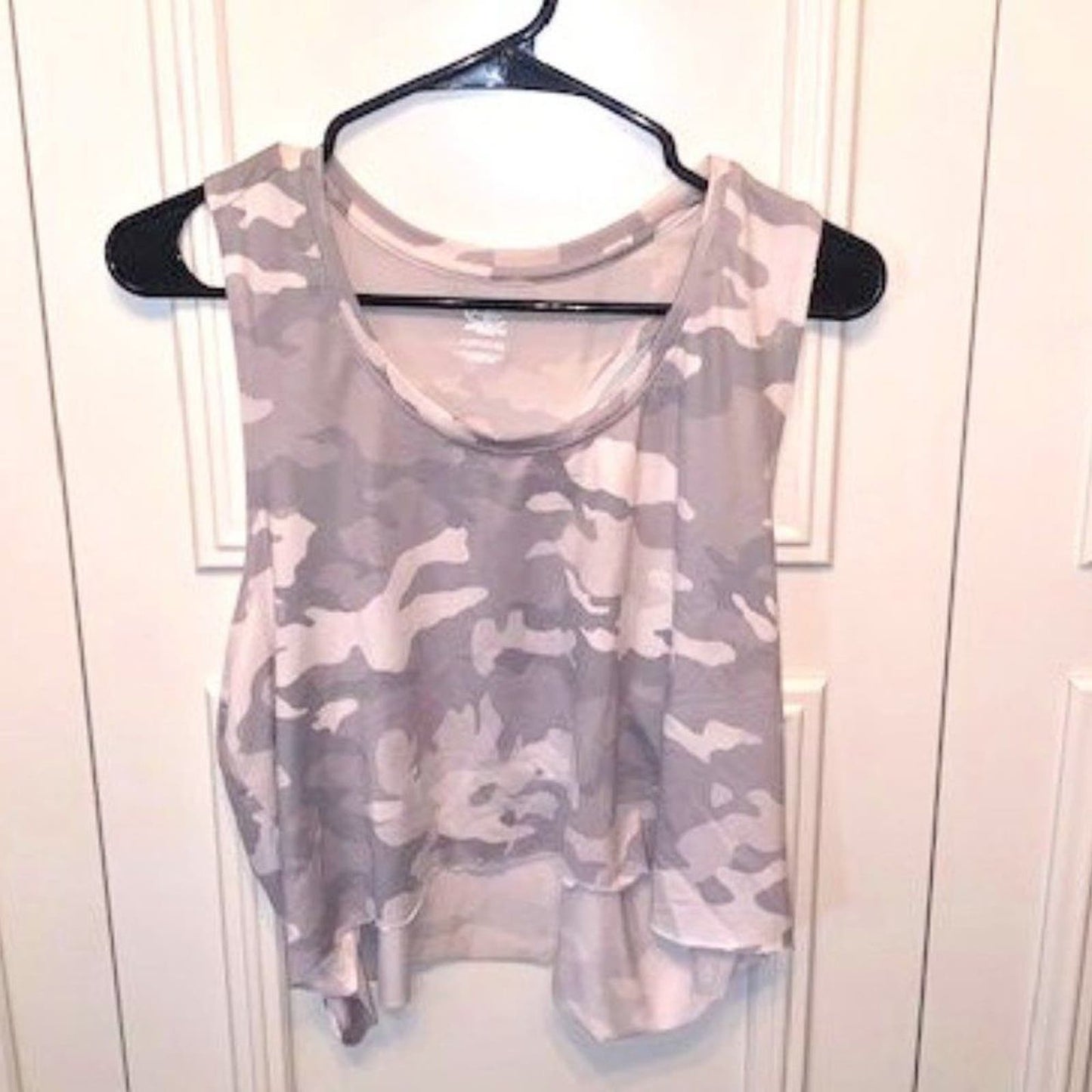 Athletic Works Camo workout top XL