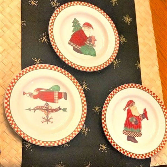 Set 3 Magic of Santa Salad Dessert Plates