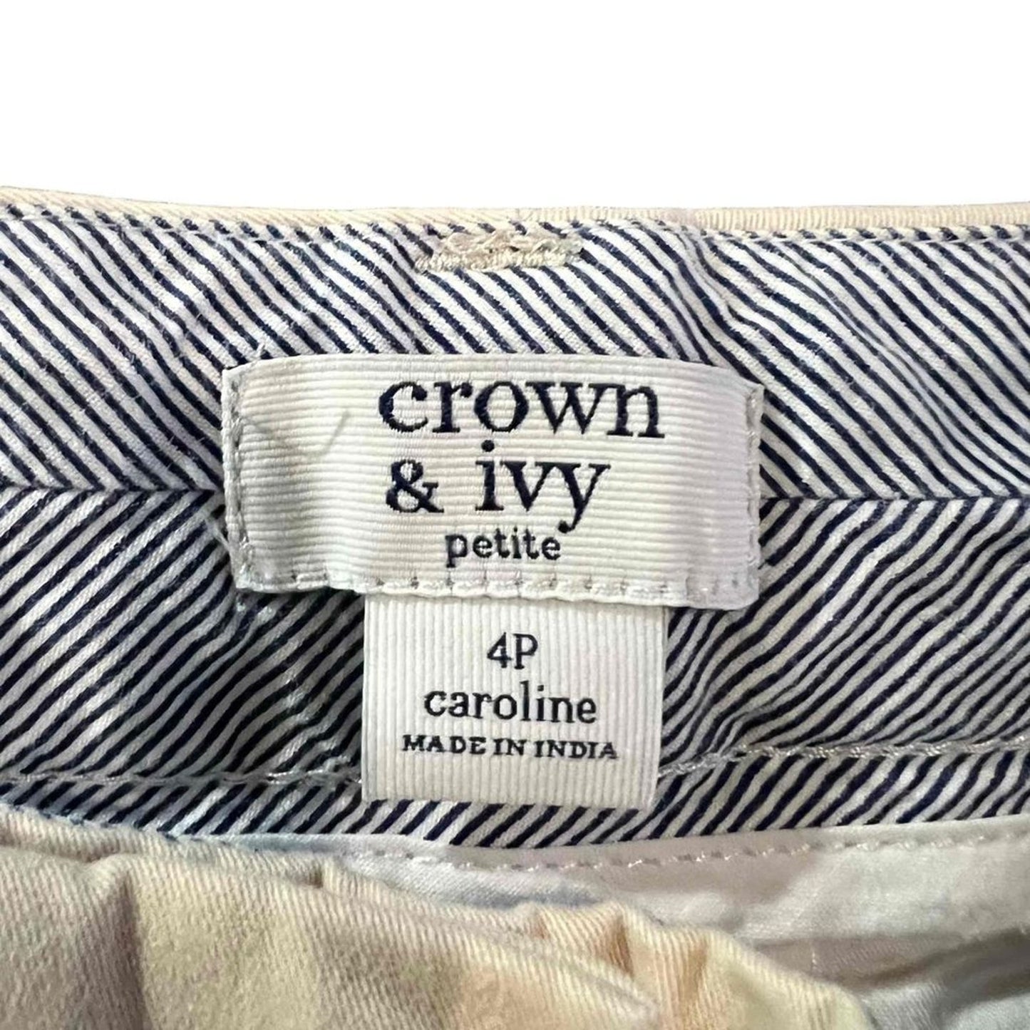Crown & Ivy Caroline Chino Shorts Womens 4P Beige Flat Front Casual Golf
