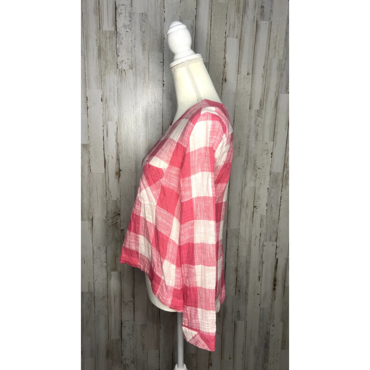 Anthropologie Cloth & Stone Women's XS Pink Gingham Button-Back Blouse