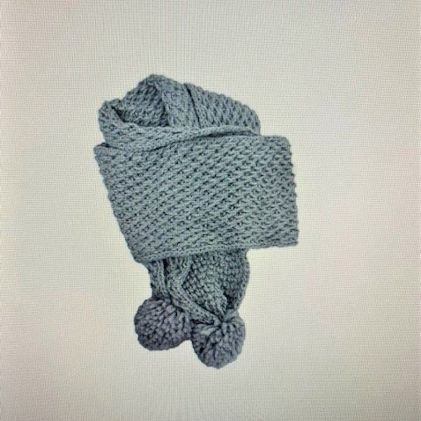 Rampage Shimmer Grey/Silver Knit Scarf EUC