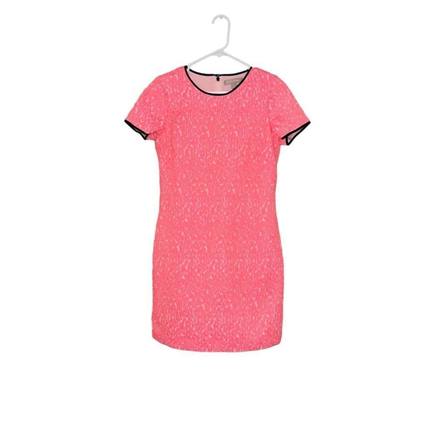 Banana Republic Dress Women's Size 4 Neon Pink Textured Sheath Knee Length