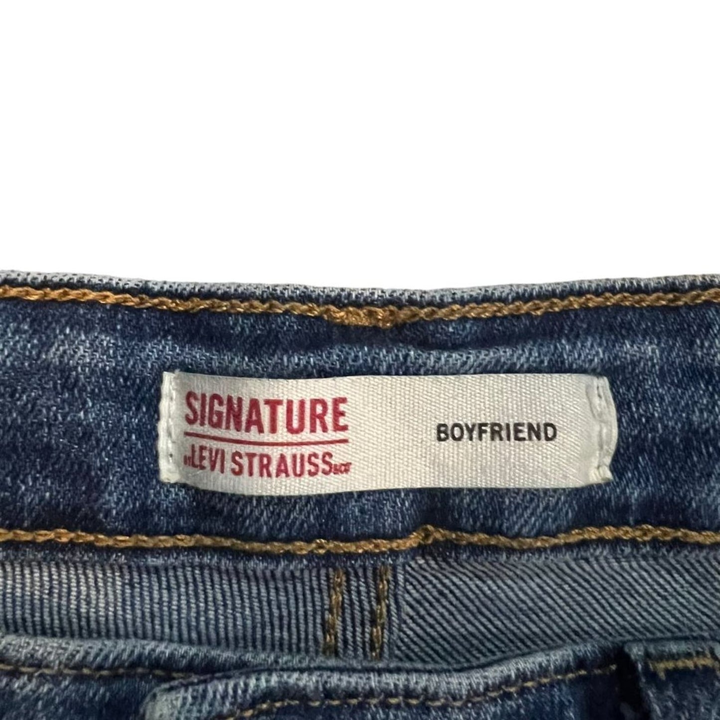 Signature Levi Strauss Women's Boyfriend Blue Jeans Size 33/16