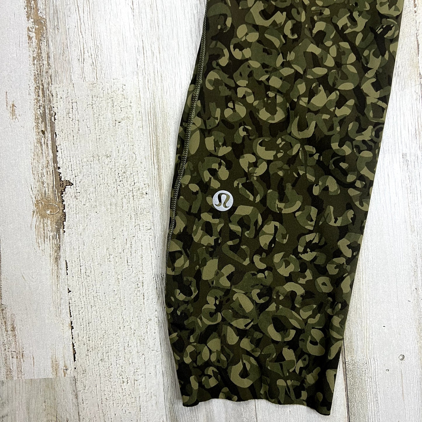 Lululemon Women's High-Rise Crop Leggings Size 2 Intertwined Camo Olive