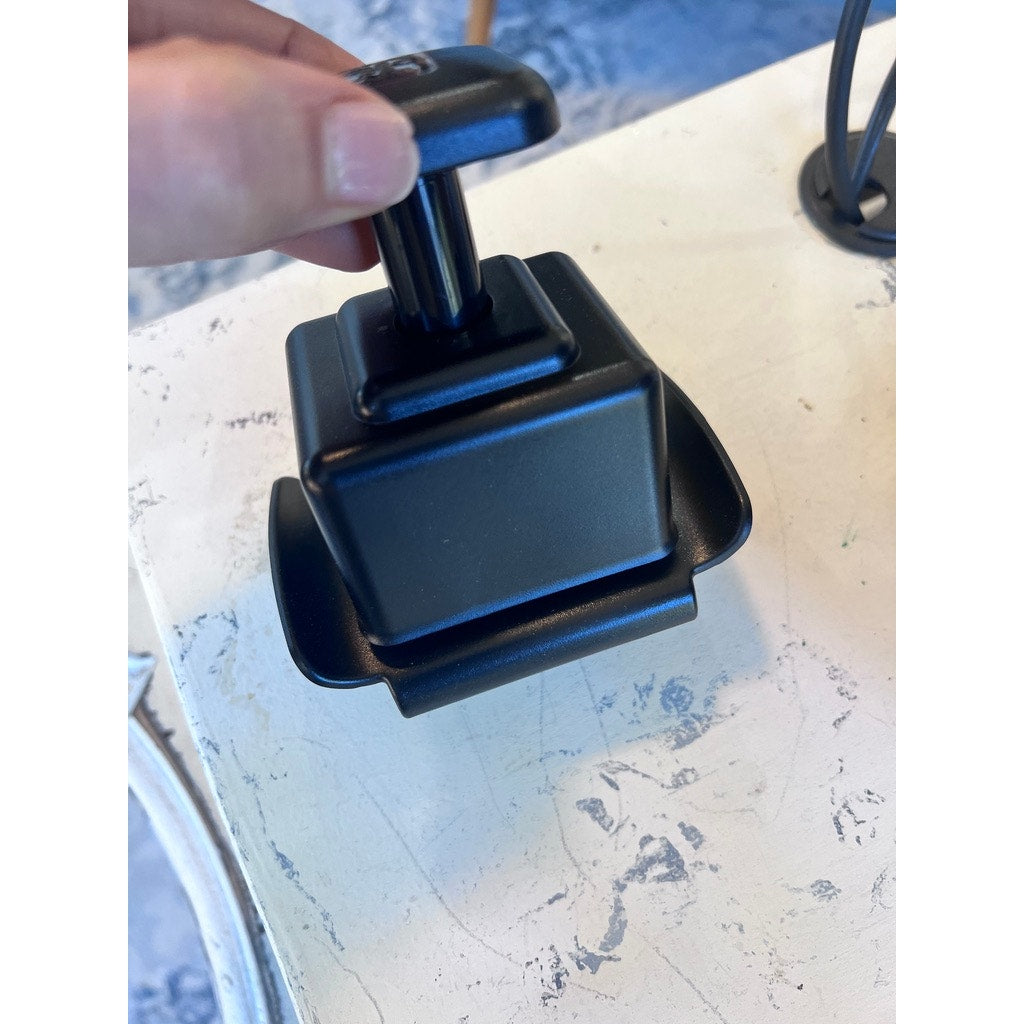 NEW IN BOX Pampered Chef Food Holder Black Safety Grip for Graters & Slicers