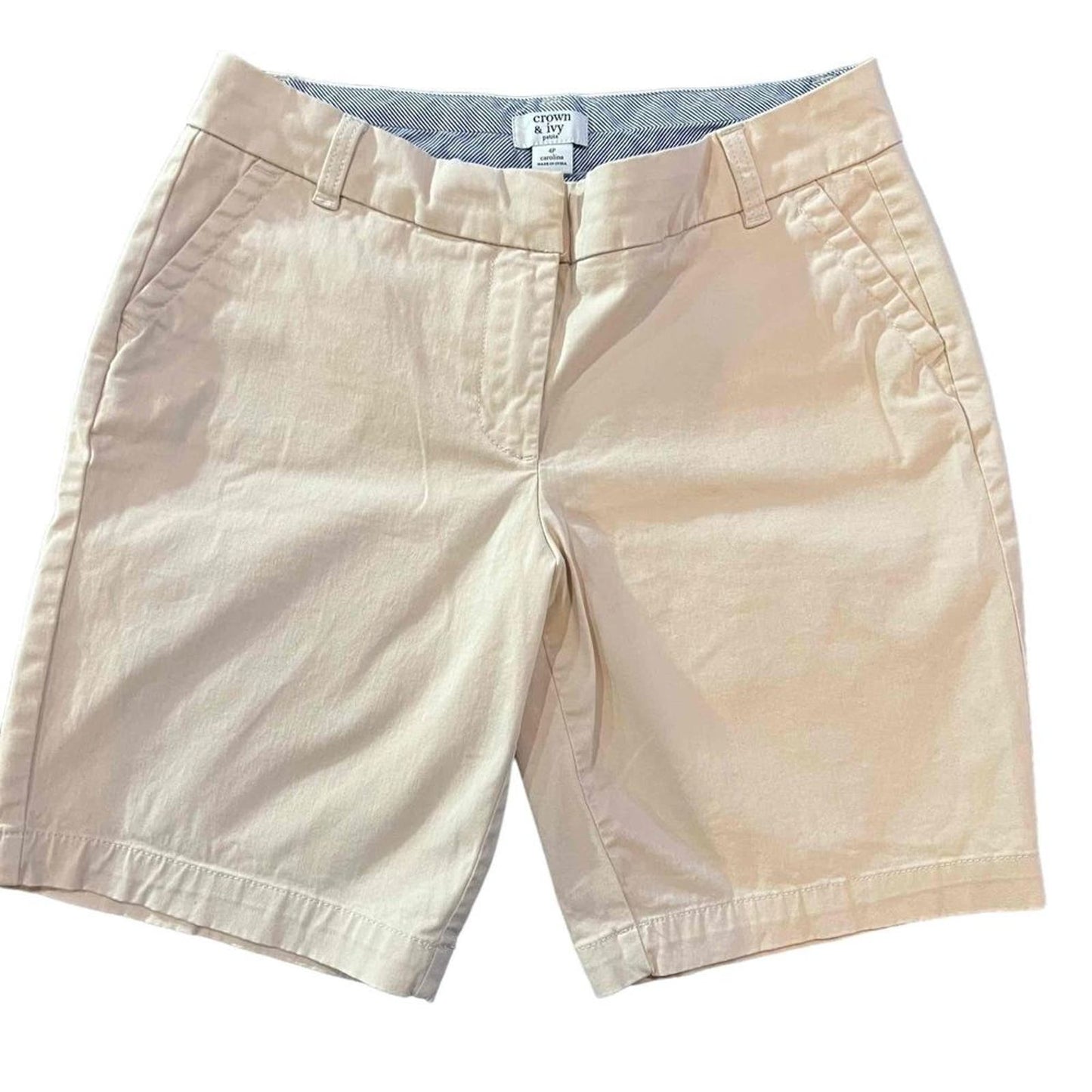 Crown & Ivy Women's Beige Flat Front Caroline Khaki Chino Shorts Size 4P