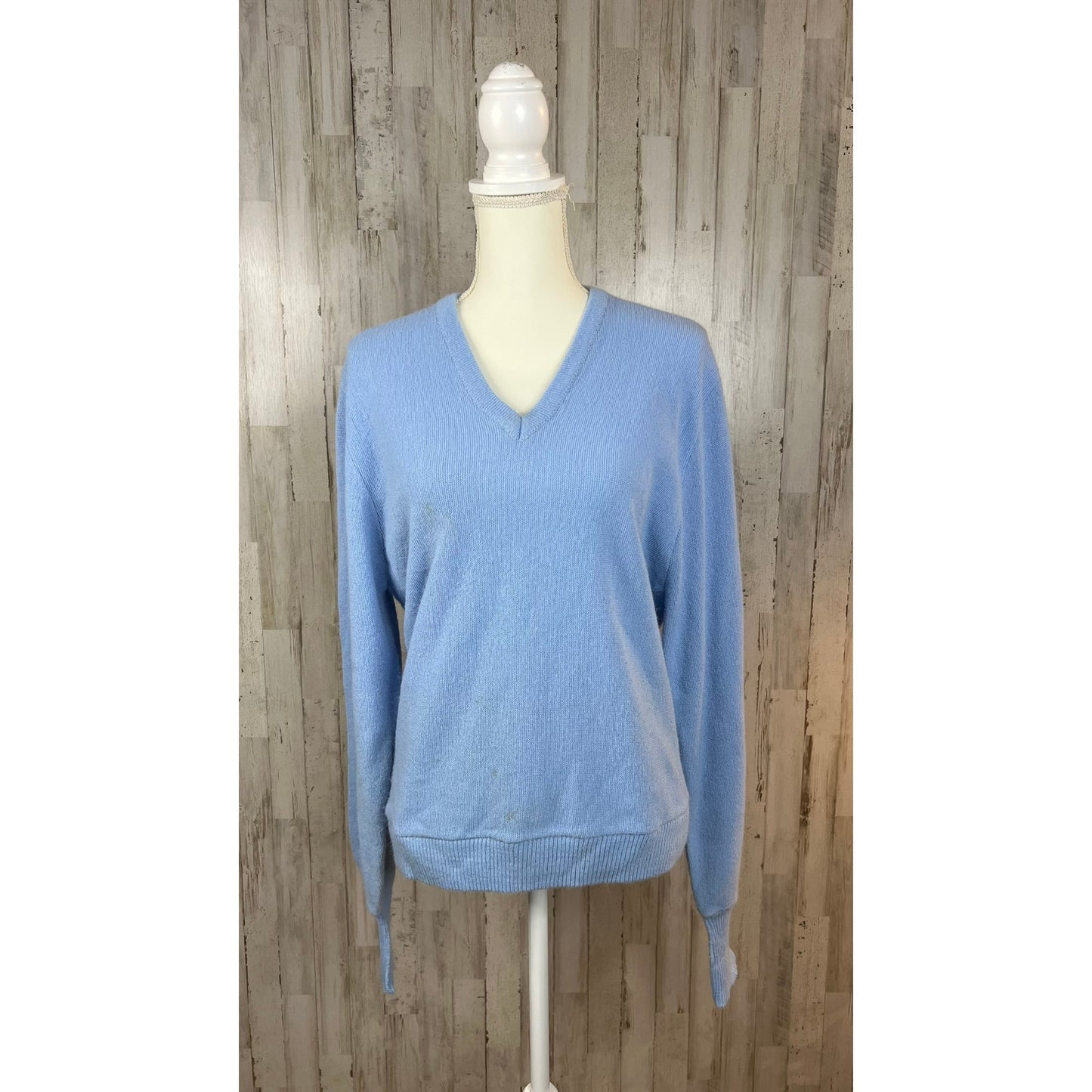 Vintage Arnold Palmer Robert Bruce Men's Large Light Blue V-Neck Sweater