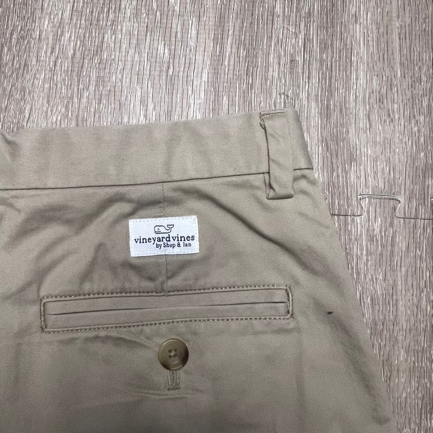 Vineyard Vines Boy’s Beige Chino Shorts Size 14 Casual Summer Wear