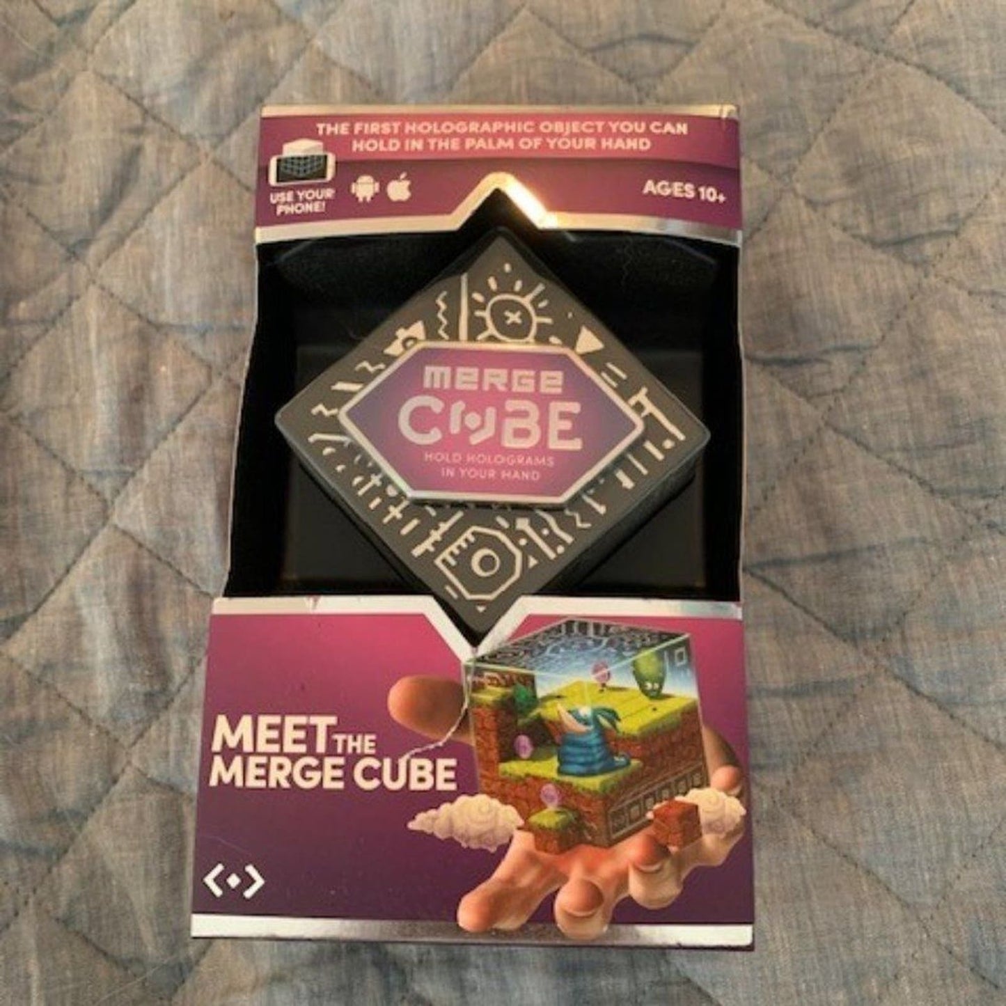 MERGE Cube - digital 3D teaching aid NWT