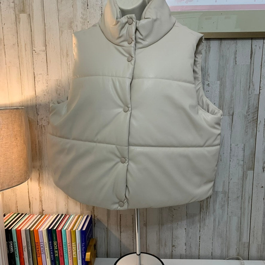 NWT No Boundaries Puffer Vest Women2XL Ivory Quilted Snap Front