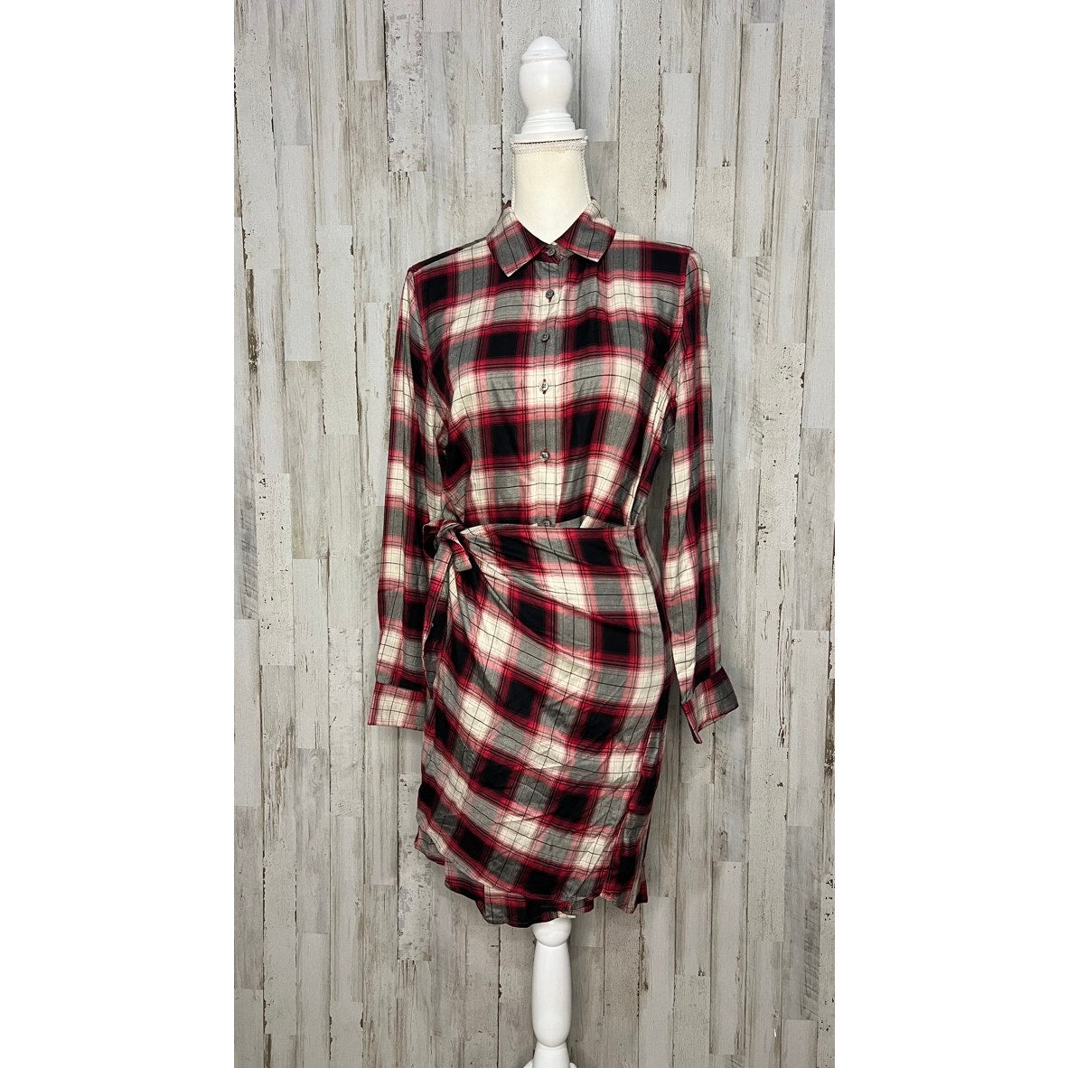 UNTUCKit Women's Plaid Wrap Dress Size 8 Knee Length Casual Fall