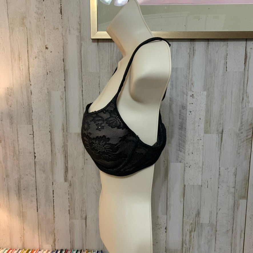 Victoria’s Secret Body Black Lace Underwire Bra Size 36C