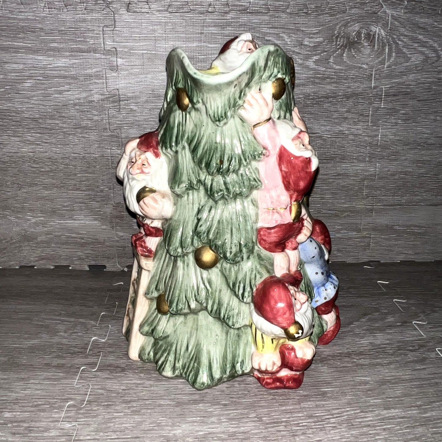 Fitz and Floyd Vintage Christmas Elves Ceramic Pitcher 2 Qt Glossy