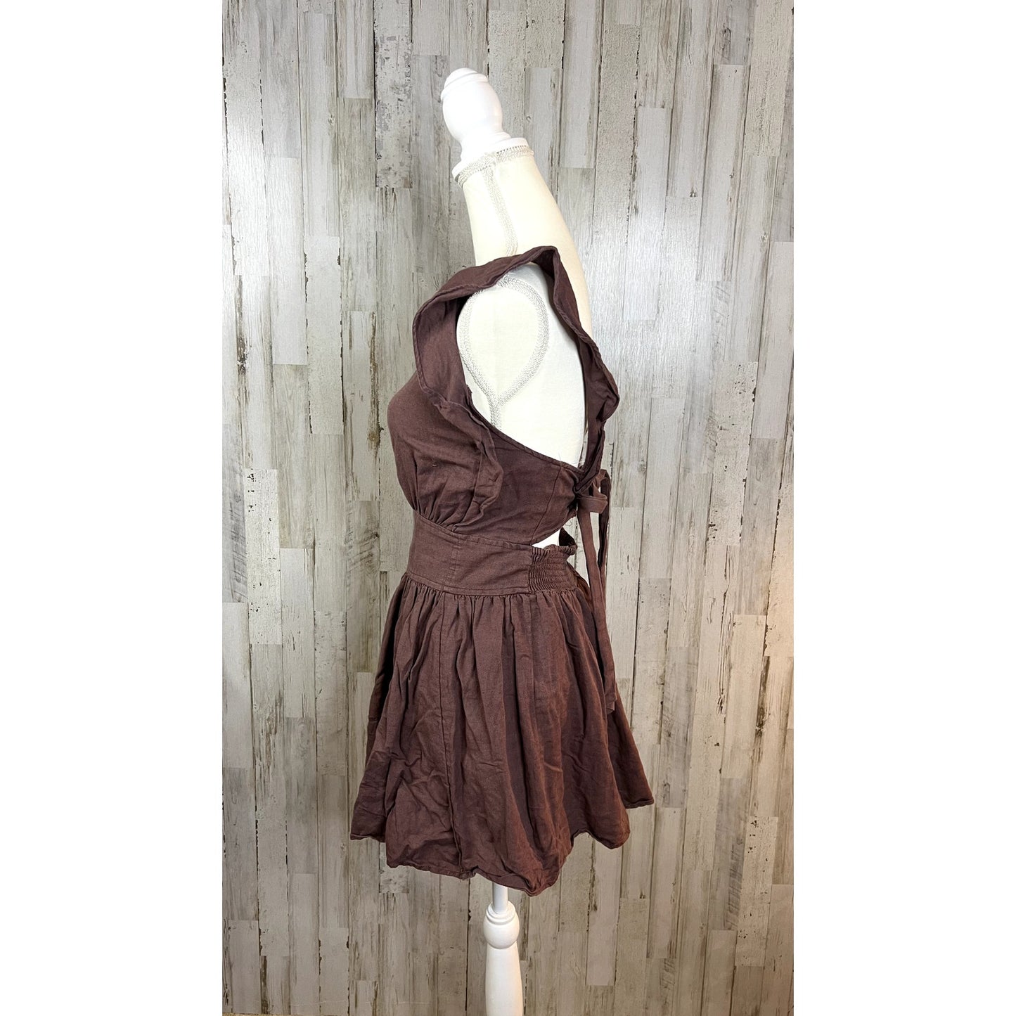 Free People Women's Small Erin Ruffle Sleeve Open Back Skater Mini Dress Brown