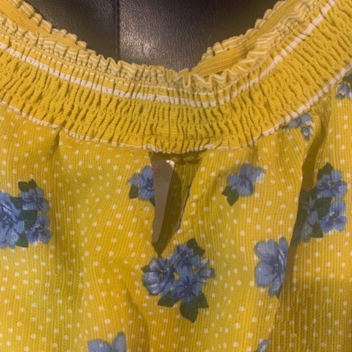 Yellow floral off the shoulder blouse L EUC