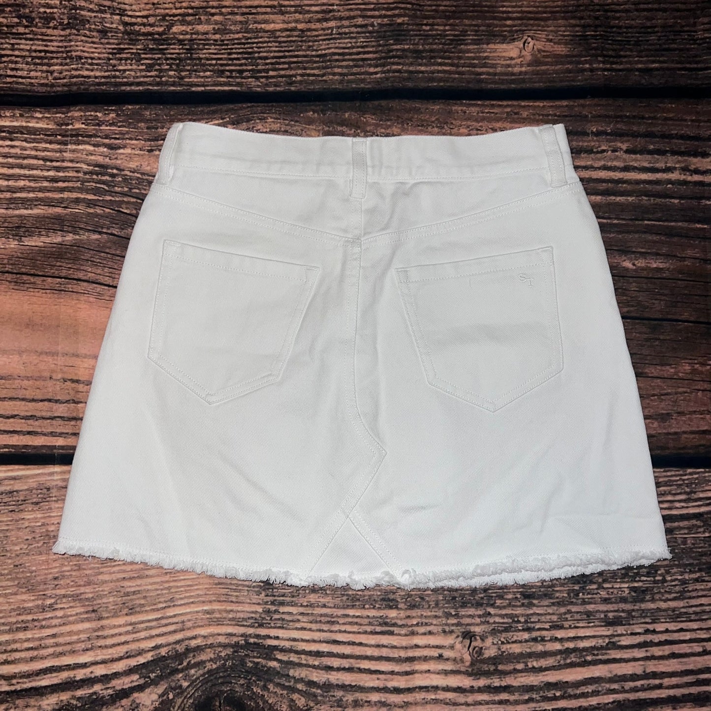 Southern Tide Women's White Denim Mini Skirt Size 25 Casual Frayed Hem