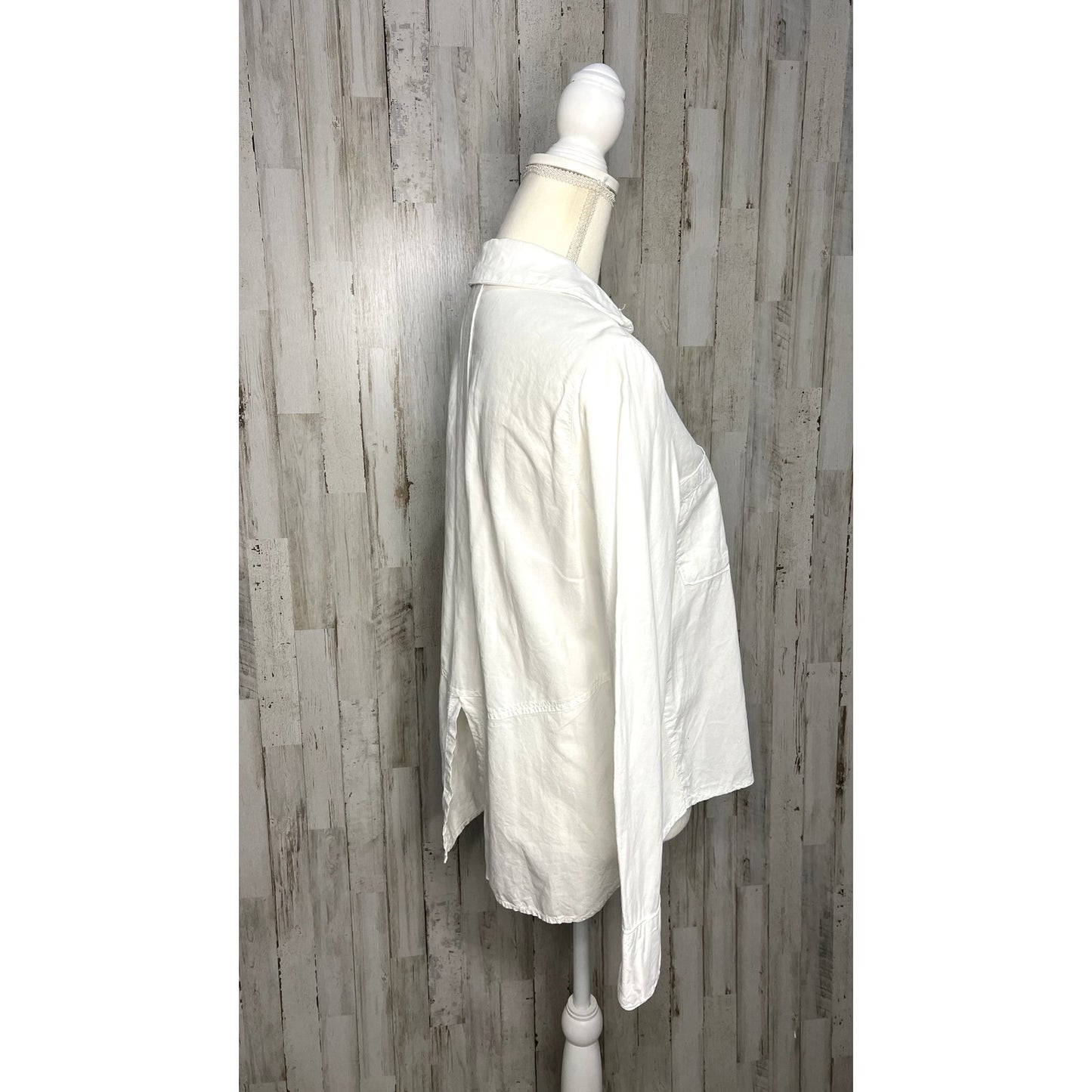 Cloth & Stone Women's XS White Button-Up Shirt Long Sleeve Casual