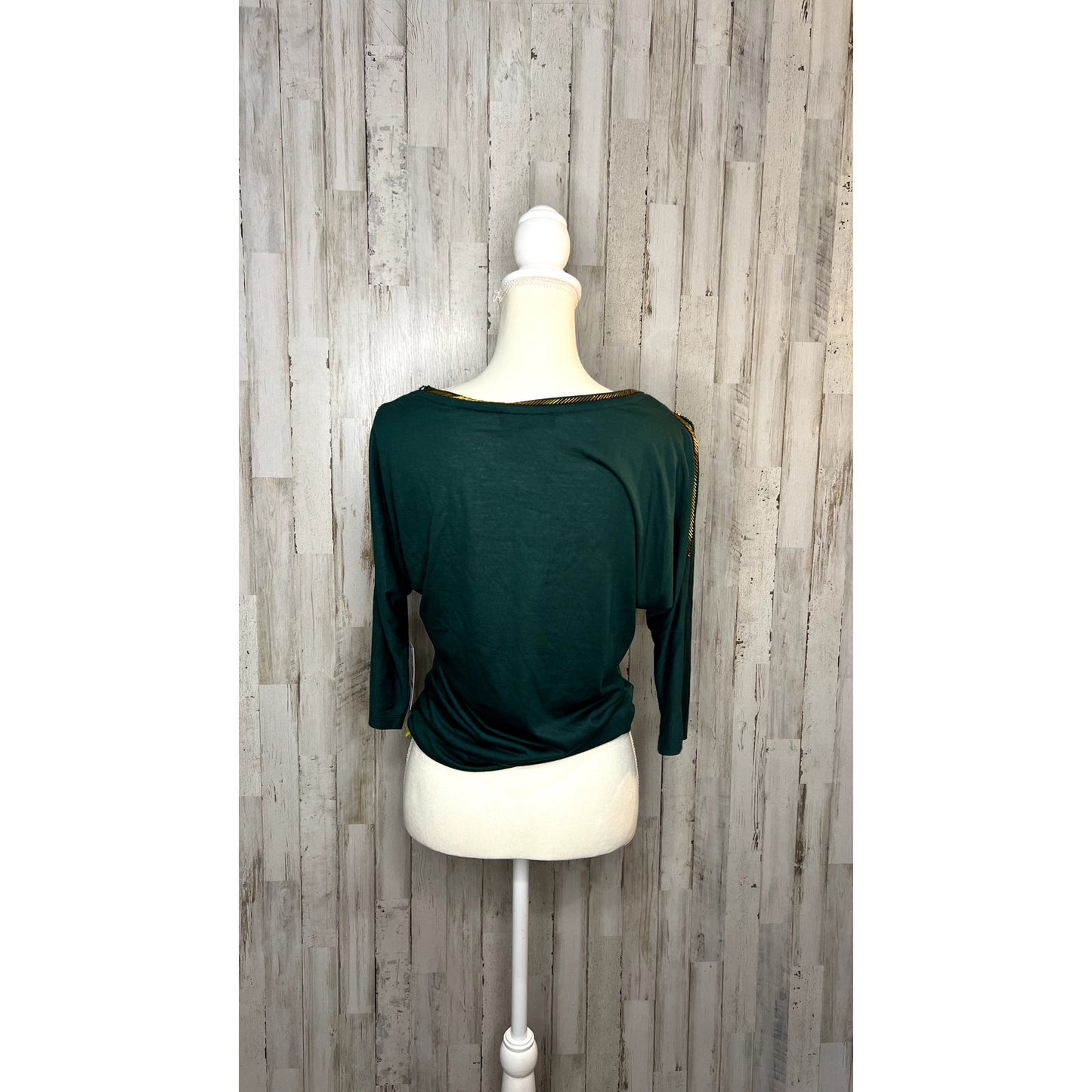 NWT Jessica Simpson Womens XS Green 3/4 Sleeve Blouse Gold Trim Shoulder Cut Out