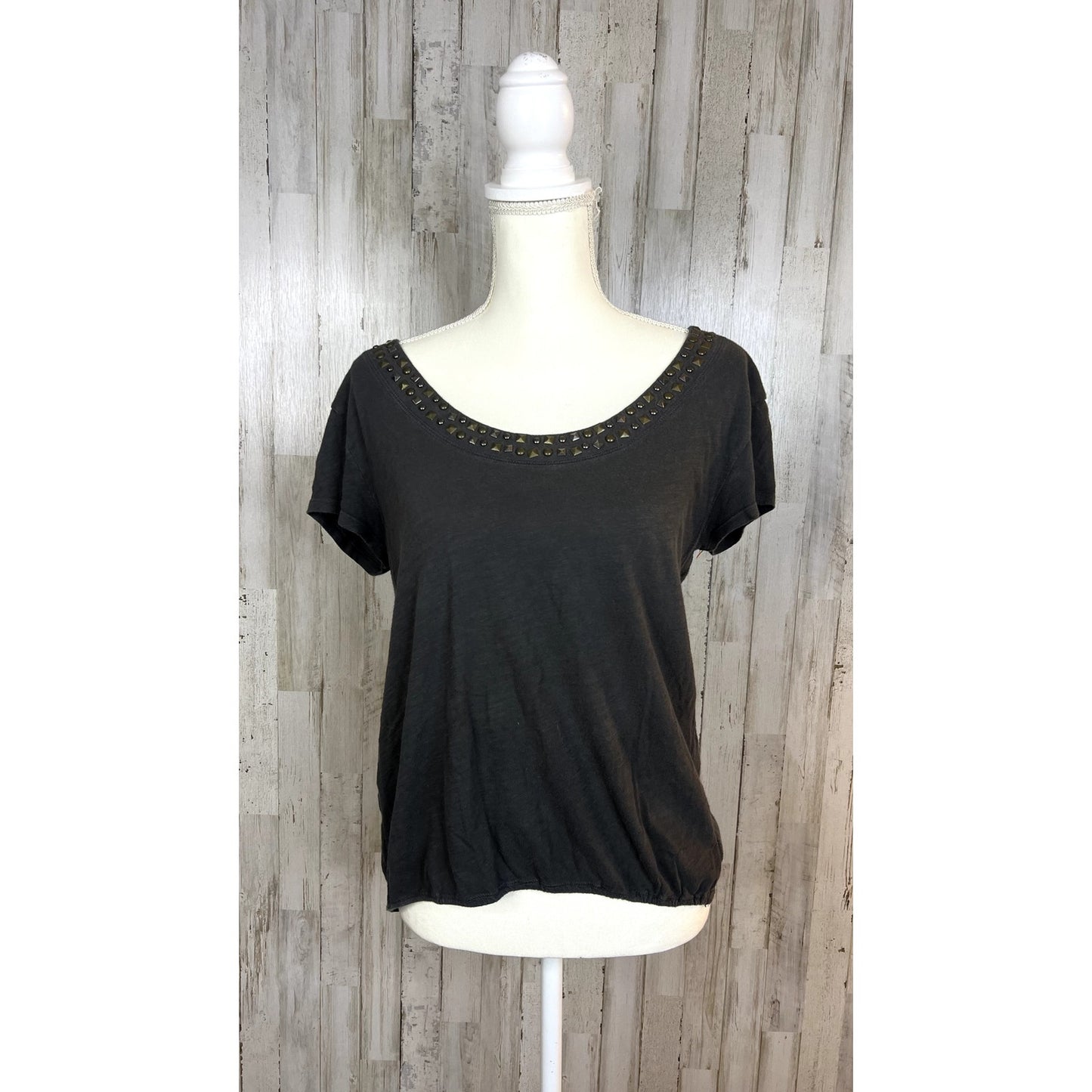 American Eagle Women's Medium Dark Gray Scoop Neck Studded Short Sleeve Top