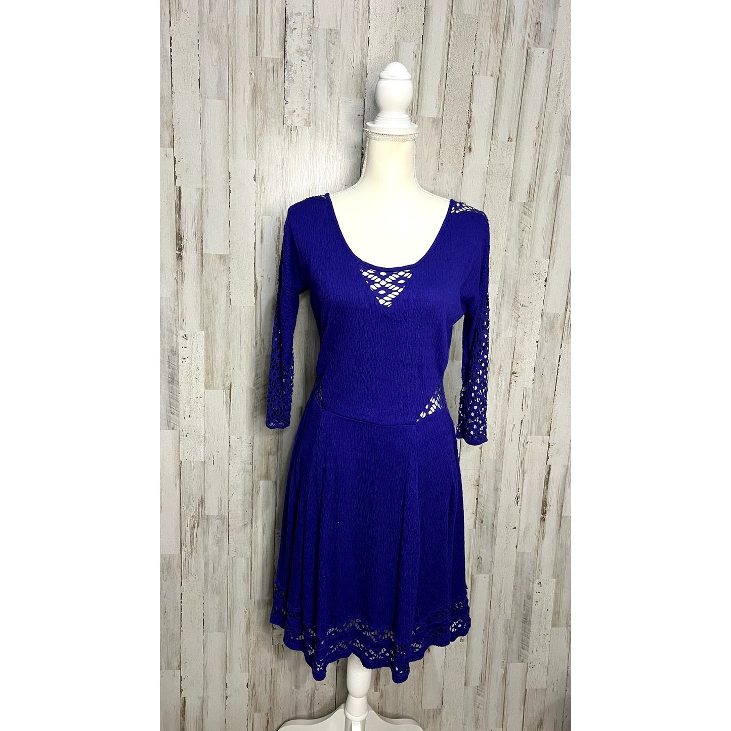 Free People Women's Blue Knee Length Dress Medium Bohemian Casual 3/4 Sleeve