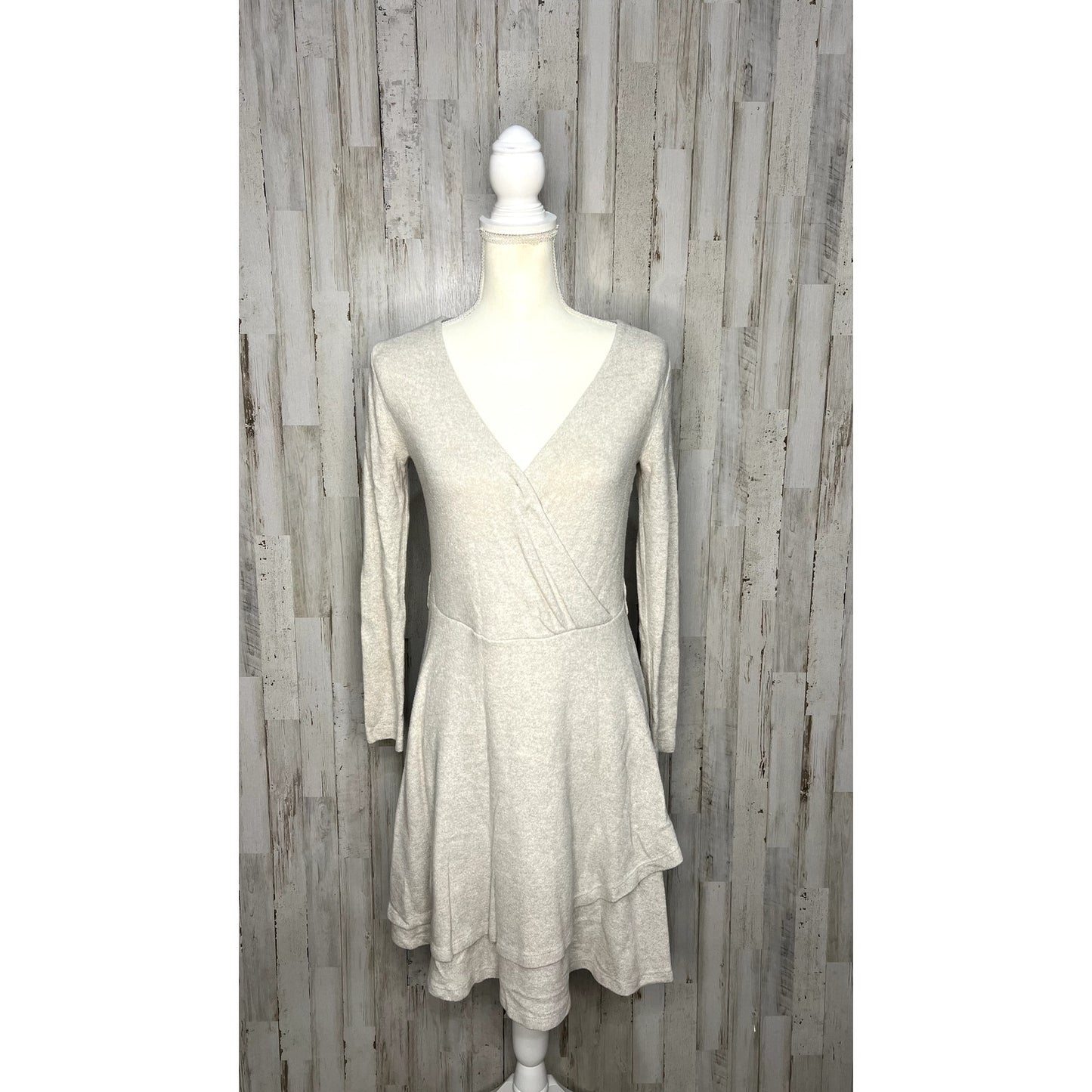 Saturday Sunday Women's Beige Knit Mini Dress V-Neck Long Sleeve Size XS