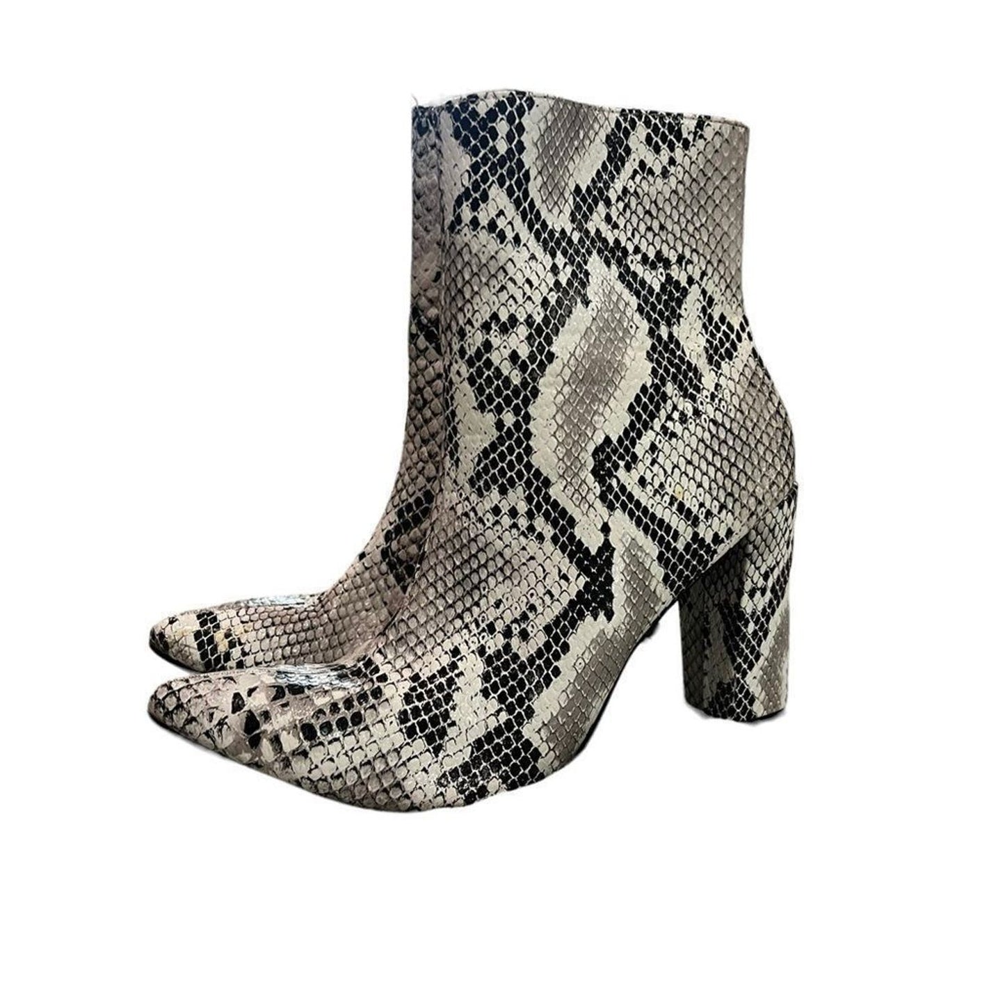 Pointed Toe Block Heel Snakeskin Bootie Women's Size 8.5