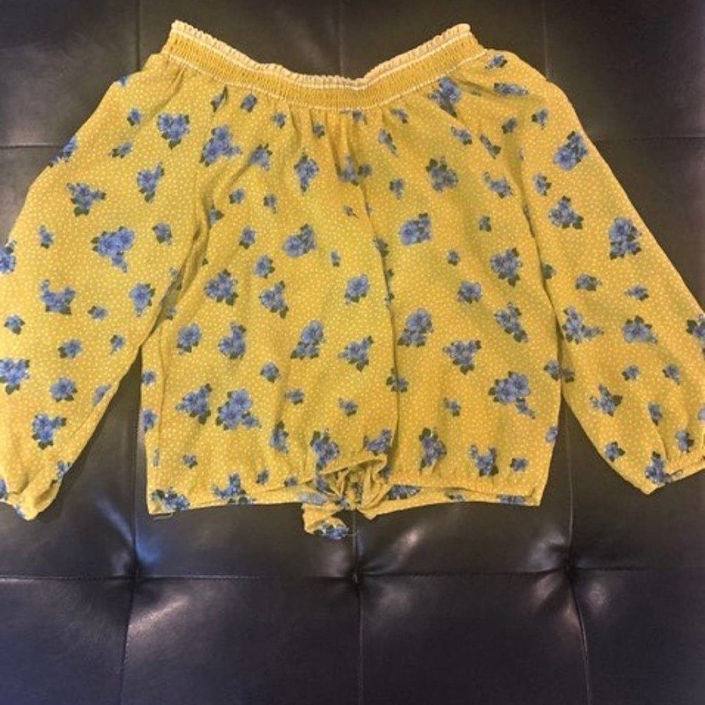 Yellow floral off the shoulder blouse L EUC