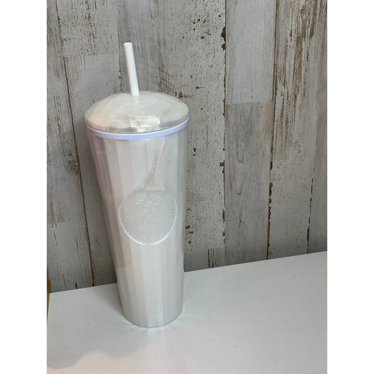 Starbucks Cold Cup Tumbler White Faceted Dome Lid w/ Straw 24 oz