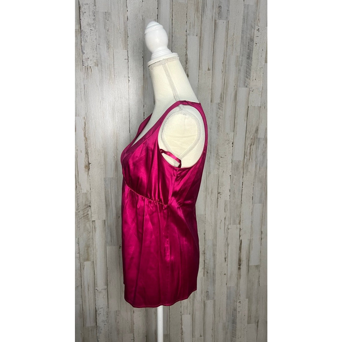 Talbots Petites Women's Magenta Silk Tank Top Size 6 Vintage Sleeveless