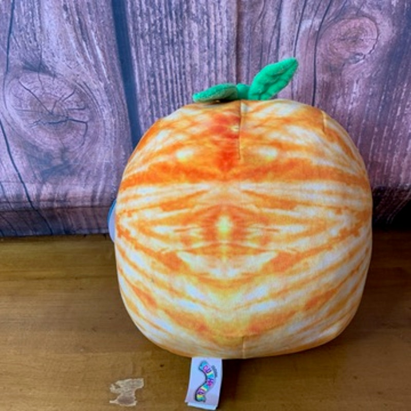 NWT Squishmallows Judy Orange Fruit Scented Plush 8 in w/ Tag