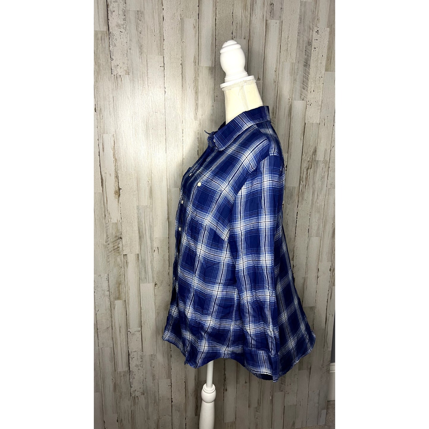 Ralph Lauren Women's 2XL Blue & White Plaid Button-Up Shirt Long Sleeve