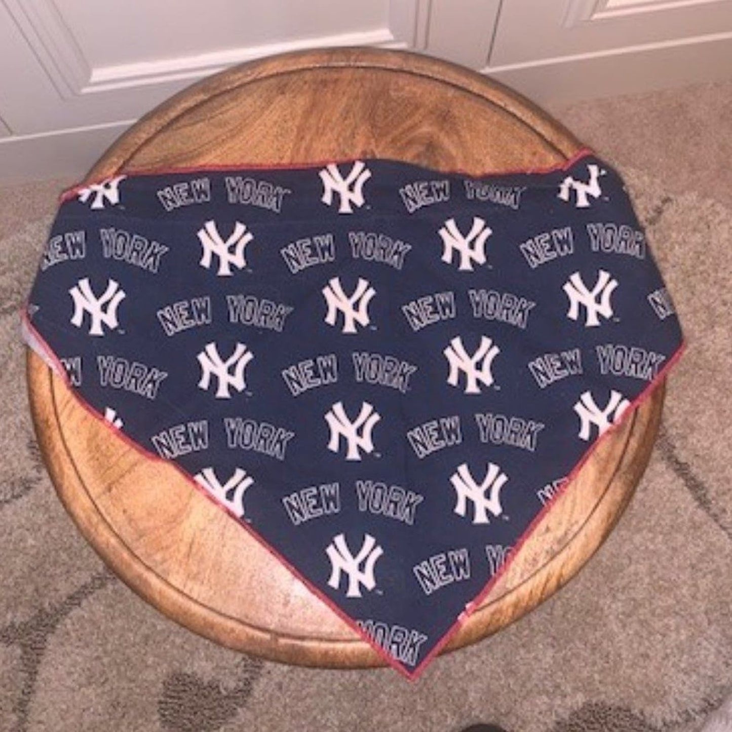 HOST PICK! New York Yankees dog bandana