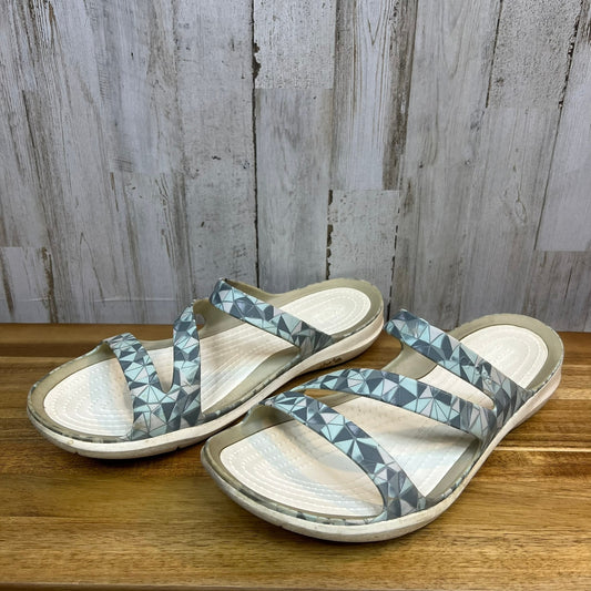 Crocs Women's Slingback Sandals Size 10 Gray w Green Triangle Straps Lightweight