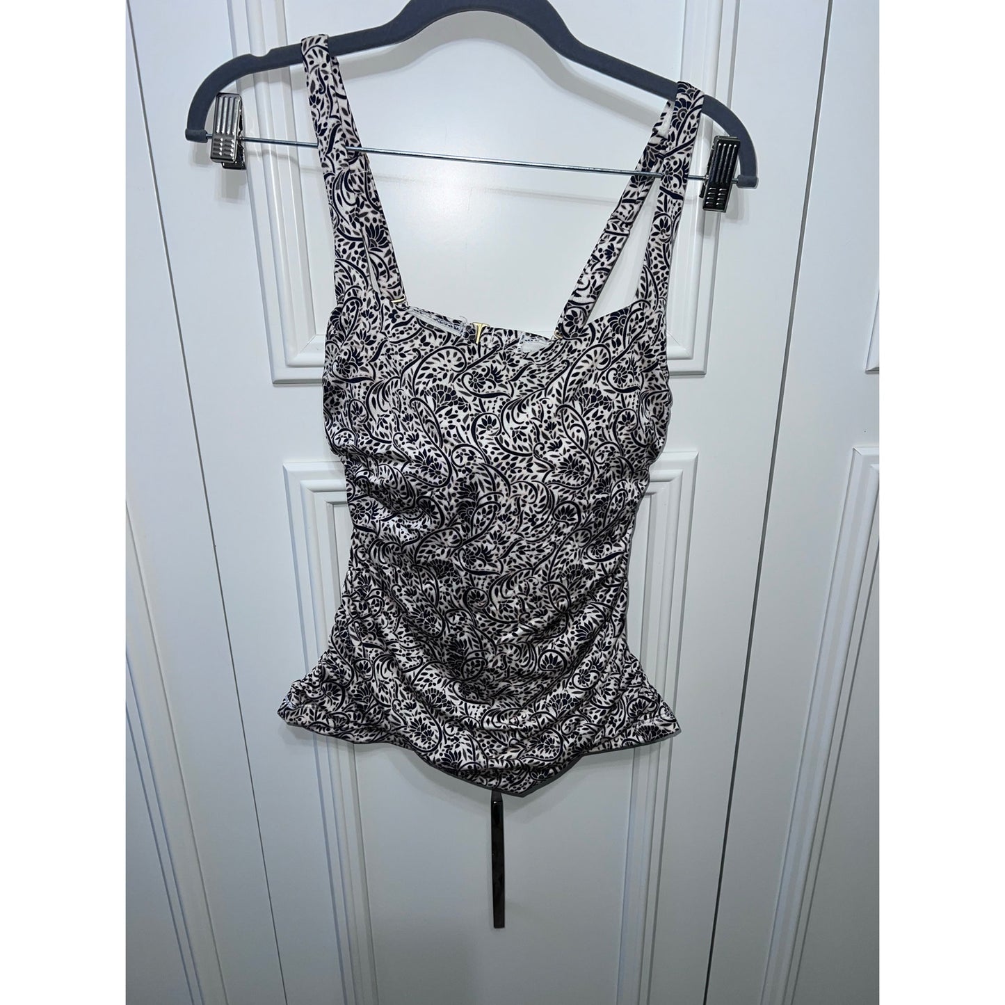 Athleta Women's Black & White Tankini Swim Top Size 36 B Adjustable Straps