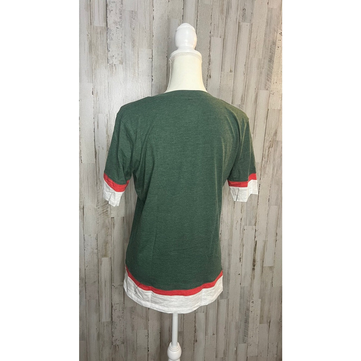 NWT Minnesota Wild Women's Graphic Tee Green Red Short Sleeve Size Medium