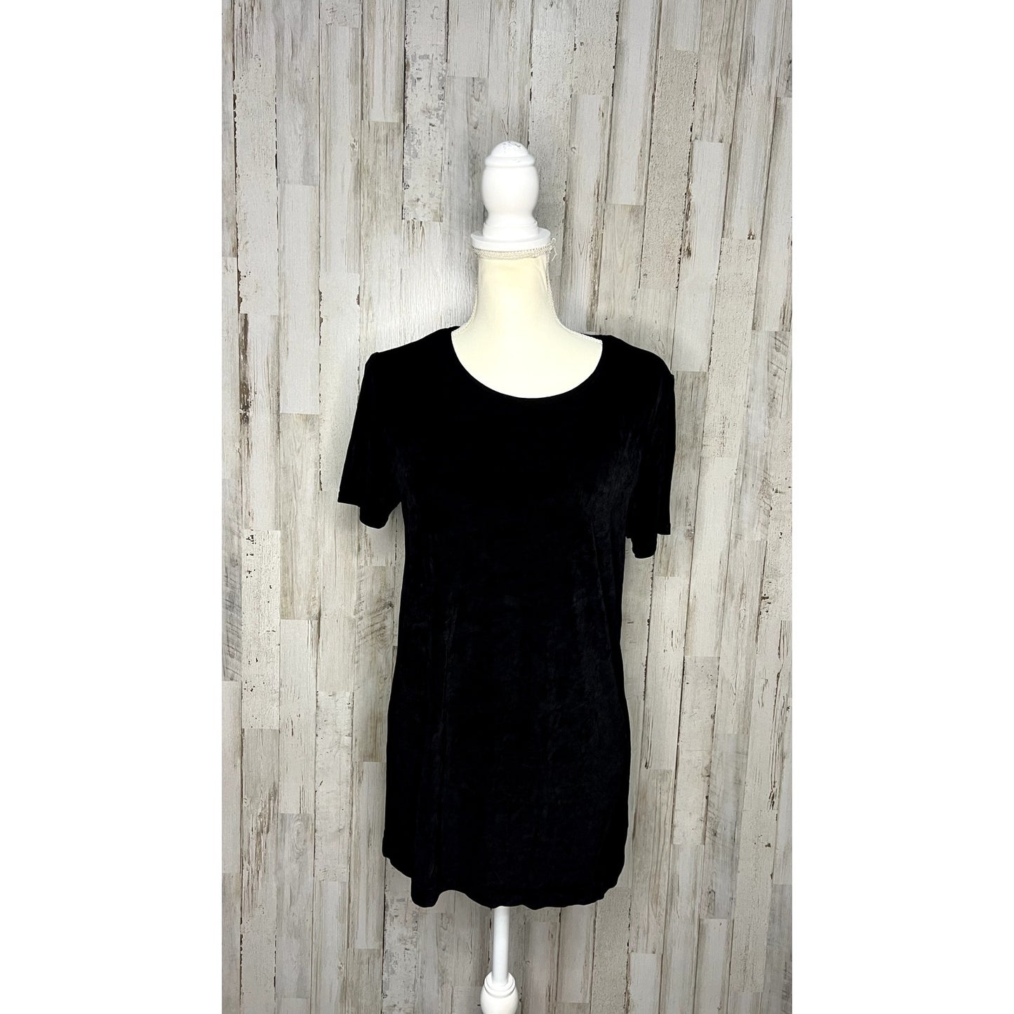 Positive Attitude Women's Size 8 Black Velvet Short Sleeve Scoop Neck Blouse