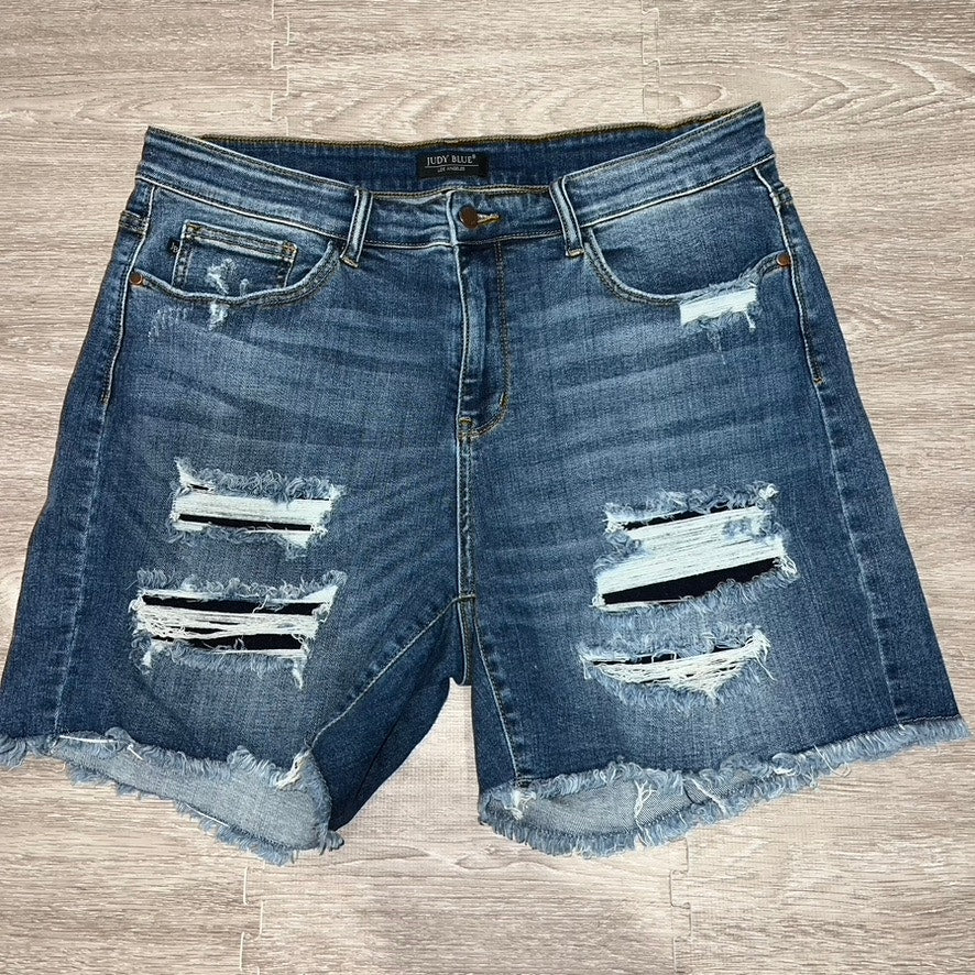 Judy Blue Women's 2XL Distressed Denim Cut-Off Shorts Blue Summer