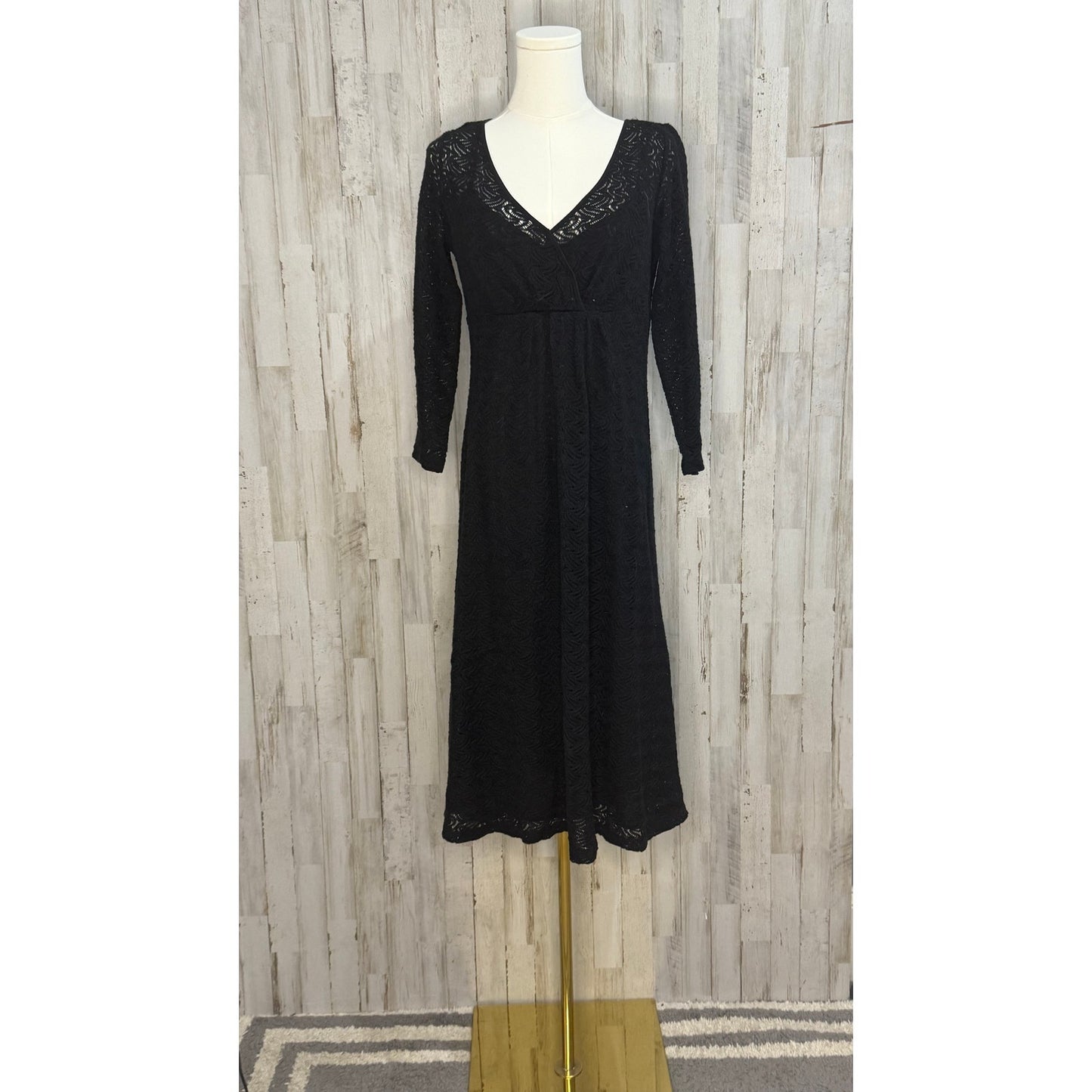 Ann Taylor LOFT Women's Black Lace Midi Dress Size 6 Long Sleeve Formal
