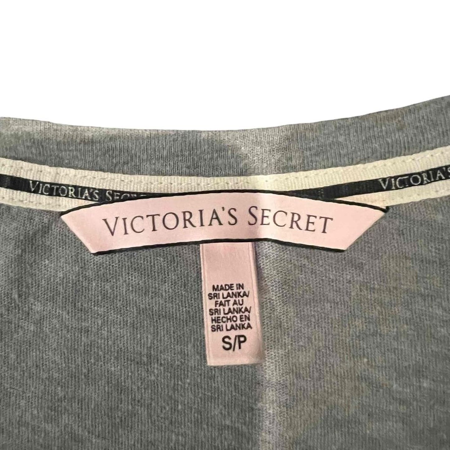 Victoria's Secret Short Sleeve V-Neck Heather Gray T-Shirt Size Petite Small