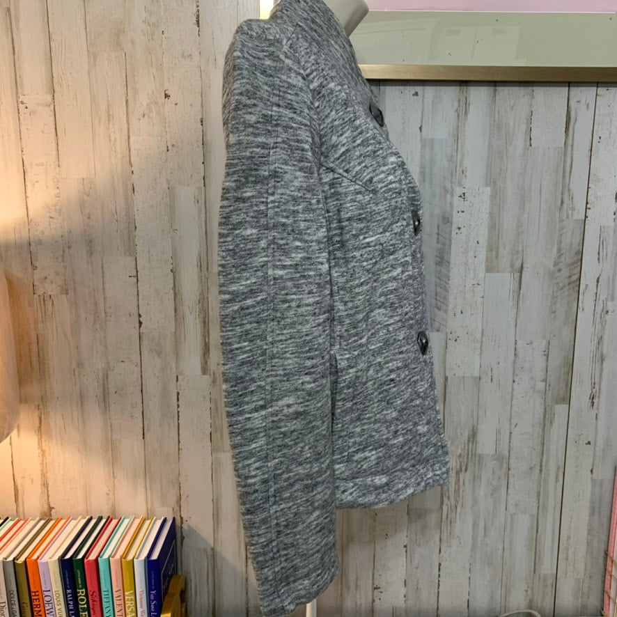 CAbi Jacket Womens Size S Gray Cropped 3-Button Blazer